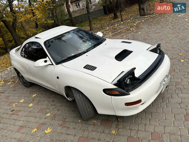 Белый Тойота Селика, объемом двигателя 2.2 л и пробегом 250 тыс. км за 4000 $, фото 7 на Automoto.ua