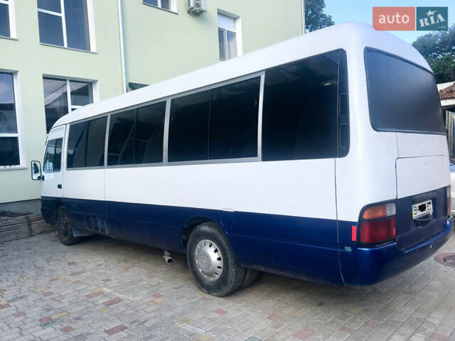 Білий Тойота Coaster, об'ємом двигуна 4.2 л та пробігом 500 тис. км за 6000 $, фото 5 на Automoto.ua