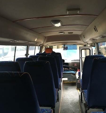 Білий Тойота Coaster, об'ємом двигуна 4.2 л та пробігом 500 тис. км за 6000 $, фото 1 на Automoto.ua