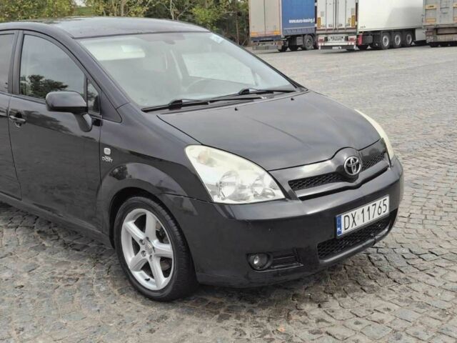 Черный Тойота Королла Версо, объемом двигателя 2.2 л и пробегом 300 тыс. км за 3300 $, фото 6 на Automoto.ua