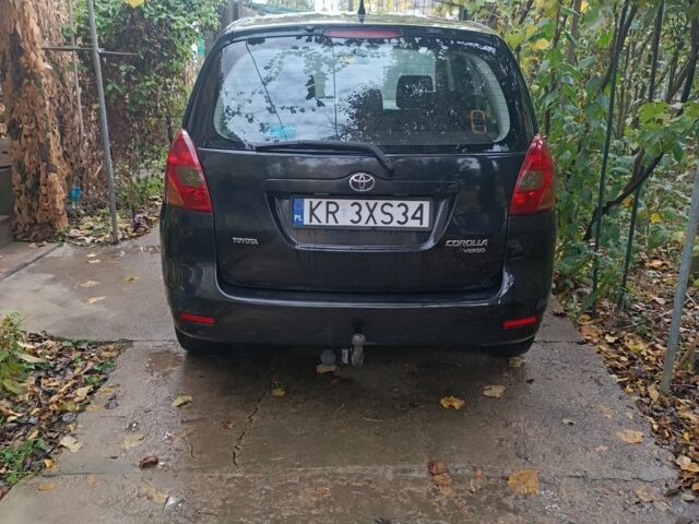 Черный Тойота Королла Версо, объемом двигателя 2 л и пробегом 39 тыс. км за 2450 $, фото 1 на Automoto.ua