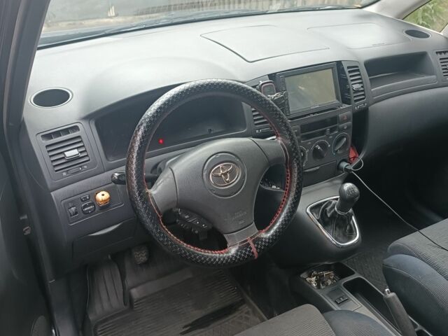 Черный Тойота Королла Версо, объемом двигателя 2 л и пробегом 39 тыс. км за 2450 $, фото 3 на Automoto.ua