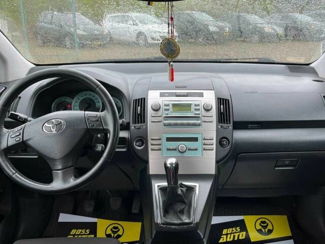 Черный Тойота Королла Версо, объемом двигателя 2 л и пробегом 200 тыс. км за 5500 $, фото 15 на Automoto.ua