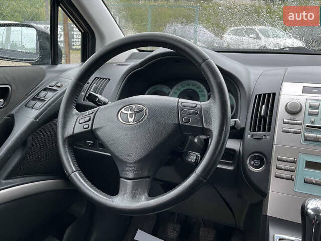 Черный Тойота Королла Версо, объемом двигателя 2 л и пробегом 200 тыс. км за 5500 $, фото 9 на Automoto.ua