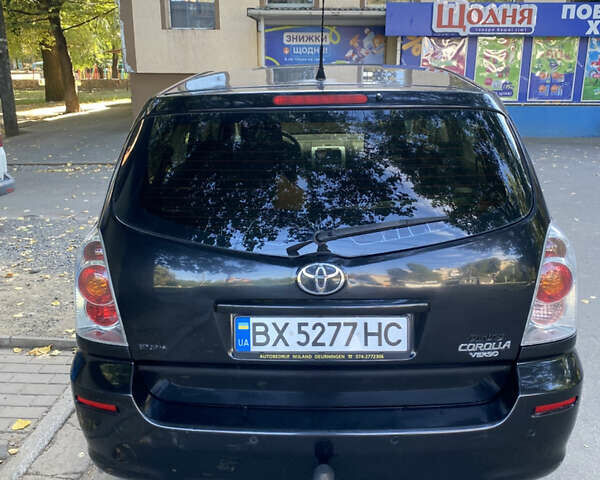 Чорний Тойота Королла Версо, об'ємом двигуна 1.6 л та пробігом 226 тис. км за 5500 $, фото 1 на Automoto.ua