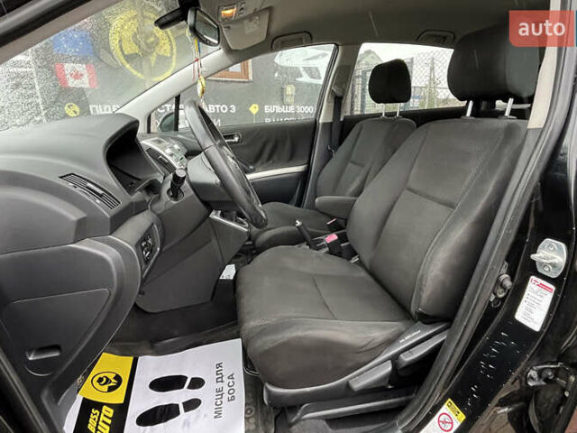 Черный Тойота Королла Версо, объемом двигателя 2 л и пробегом 200 тыс. км за 5500 $, фото 15 на Automoto.ua