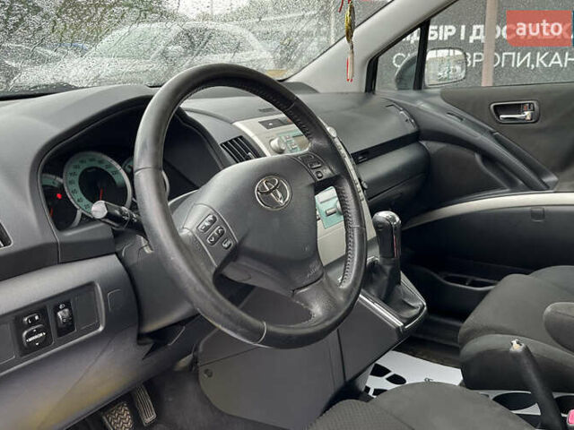 Черный Тойота Королла Версо, объемом двигателя 2 л и пробегом 200 тыс. км за 5500 $, фото 13 на Automoto.ua