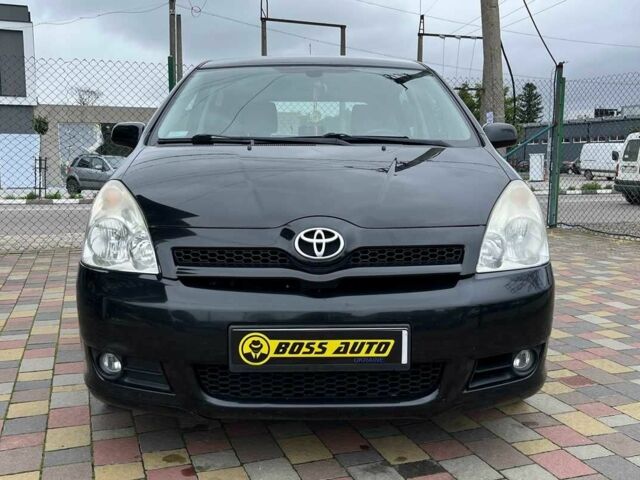 Черный Тойота Королла Версо, объемом двигателя 2 л и пробегом 200 тыс. км за 5500 $, фото 1 на Automoto.ua