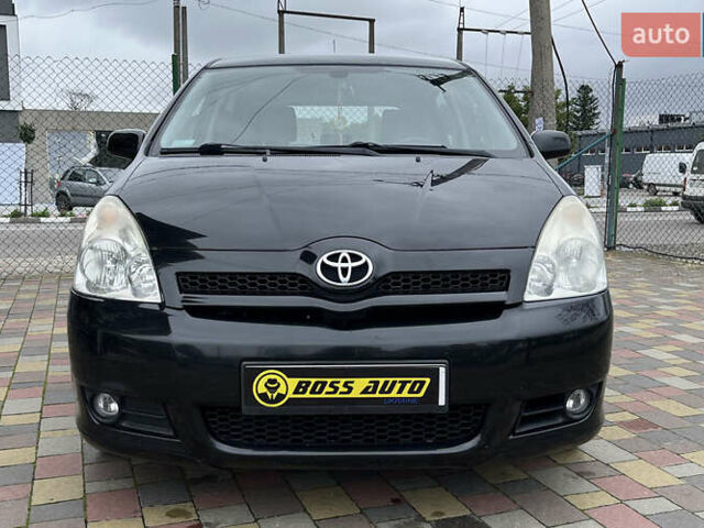 Черный Тойота Королла Версо, объемом двигателя 2 л и пробегом 200 тыс. км за 5500 $, фото 1 на Automoto.ua