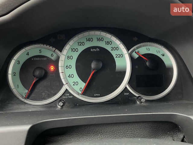 Черный Тойота Королла Версо, объемом двигателя 2 л и пробегом 200 тыс. км за 5500 $, фото 11 на Automoto.ua