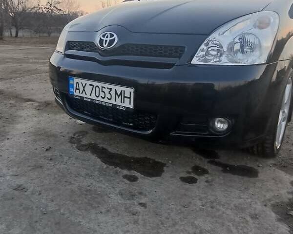 Черный Тойота Королла Версо, объемом двигателя 2.2 л и пробегом 221 тыс. км за 6300 $, фото 3 на Automoto.ua