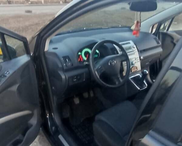 Черный Тойота Королла Версо, объемом двигателя 2.2 л и пробегом 221 тыс. км за 6300 $, фото 17 на Automoto.ua