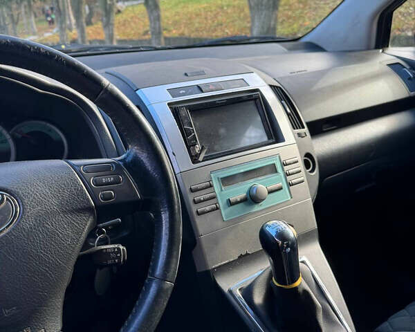 Черный Тойота Королла Версо, объемом двигателя 2.23 л и пробегом 259 тыс. км за 5800 $, фото 3 на Automoto.ua