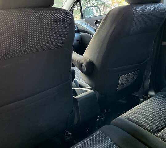 Черный Тойота Королла Версо, объемом двигателя 2.23 л и пробегом 328 тыс. км за 4100 $, фото 18 на Automoto.ua