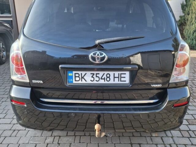 Черный Тойота Королла Версо, объемом двигателя 1.8 л и пробегом 220 тыс. км за 8243 $, фото 6 на Automoto.ua