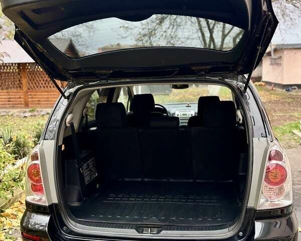 Черный Тойота Королла Версо, объемом двигателя 2.23 л и пробегом 220 тыс. км за 7000 $, фото 2 на Automoto.ua