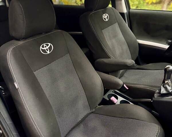 Черный Тойота Королла Версо, объемом двигателя 2.23 л и пробегом 220 тыс. км за 7000 $, фото 12 на Automoto.ua