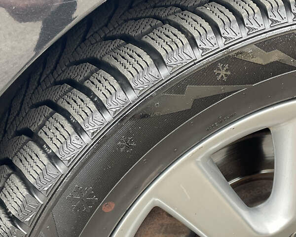 Черный Тойота Королла Версо, объемом двигателя 1.79 л и пробегом 220 тыс. км за 6800 $, фото 19 на Automoto.ua