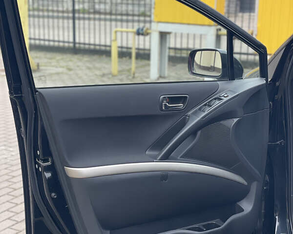 Черный Тойота Королла Версо, объемом двигателя 1.79 л и пробегом 220 тыс. км за 6800 $, фото 11 на Automoto.ua