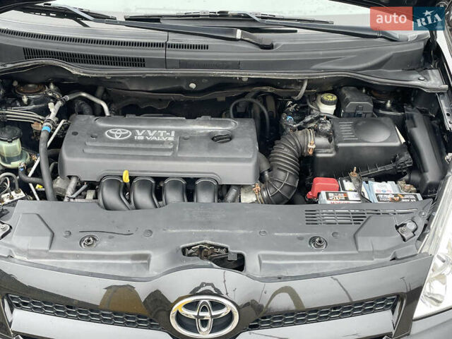 Черный Тойота Королла Версо, объемом двигателя 1.79 л и пробегом 220 тыс. км за 6800 $, фото 18 на Automoto.ua