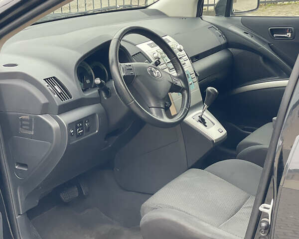 Черный Тойота Королла Версо, объемом двигателя 1.79 л и пробегом 220 тыс. км за 6800 $, фото 8 на Automoto.ua