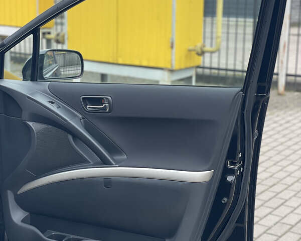 Черный Тойота Королла Версо, объемом двигателя 1.79 л и пробегом 220 тыс. км за 6800 $, фото 12 на Automoto.ua