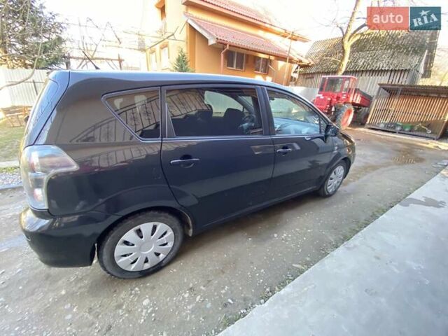 Черный Тойота Королла Версо, объемом двигателя 2.2 л и пробегом 250 тыс. км за 6800 $, фото 6 на Automoto.ua