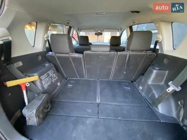 Черный Тойота Королла Версо, объемом двигателя 2.2 л и пробегом 250 тыс. км за 6800 $, фото 8 на Automoto.ua