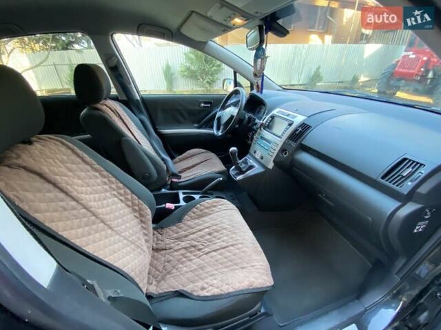 Черный Тойота Королла Версо, объемом двигателя 2.2 л и пробегом 250 тыс. км за 6800 $, фото 5 на Automoto.ua