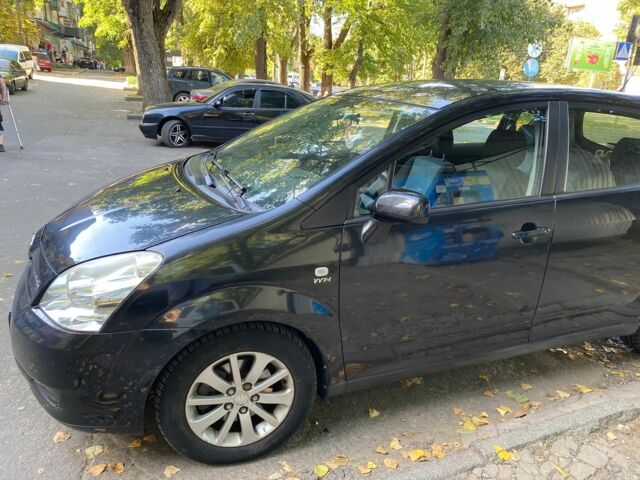 Чорний Тойота Королла Версо, об'ємом двигуна 1.6 л та пробігом 226 тис. км за 5500 $, фото 1 на Automoto.ua