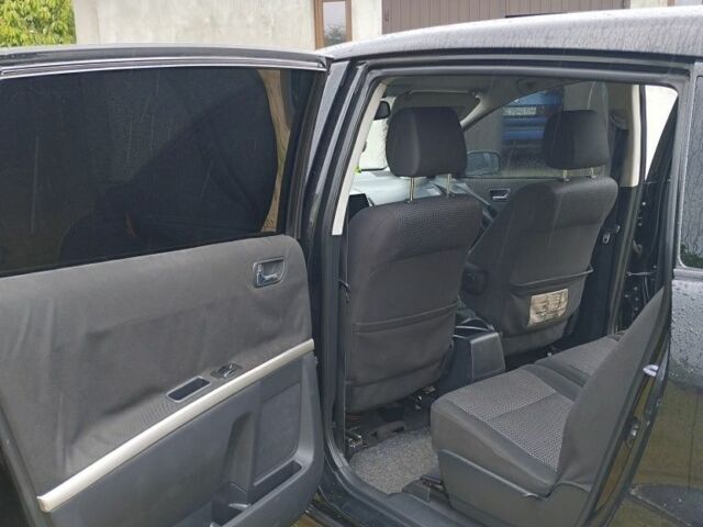 Черный Тойота Королла Версо, объемом двигателя 2.2 л и пробегом 299 тыс. км за 6500 $, фото 12 на Automoto.ua