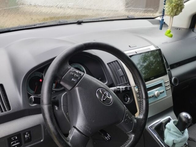 Черный Тойота Королла Версо, объемом двигателя 2.2 л и пробегом 299 тыс. км за 6500 $, фото 4 на Automoto.ua