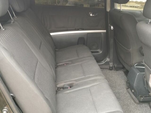 Черный Тойота Королла Версо, объемом двигателя 2.2 л и пробегом 299 тыс. км за 6500 $, фото 7 на Automoto.ua