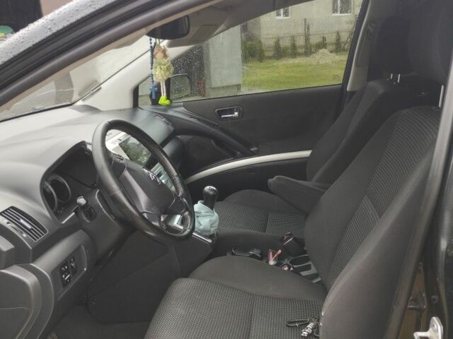 Черный Тойота Королла Версо, объемом двигателя 2.2 л и пробегом 299 тыс. км за 6500 $, фото 11 на Automoto.ua