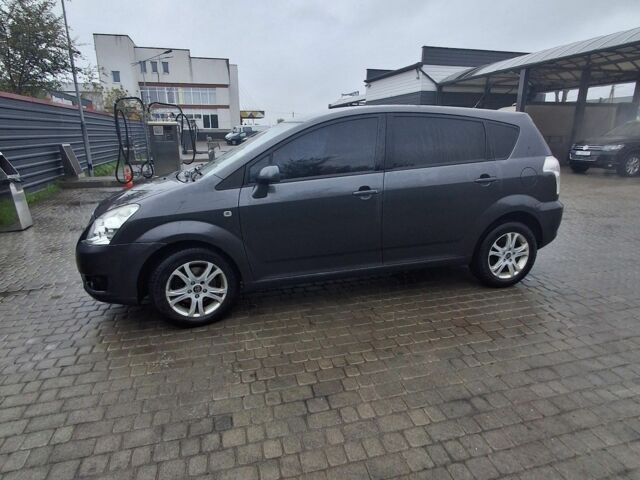 Сірий Тойота Королла Версо, об'ємом двигуна 2.2 л та пробігом 330 тис. км за 6800 $, фото 2 на Automoto.ua