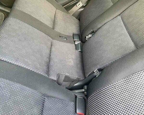 Сірий Тойота Королла Версо, об'ємом двигуна 2 л та пробігом 208 тис. км за 5900 $, фото 6 на Automoto.ua