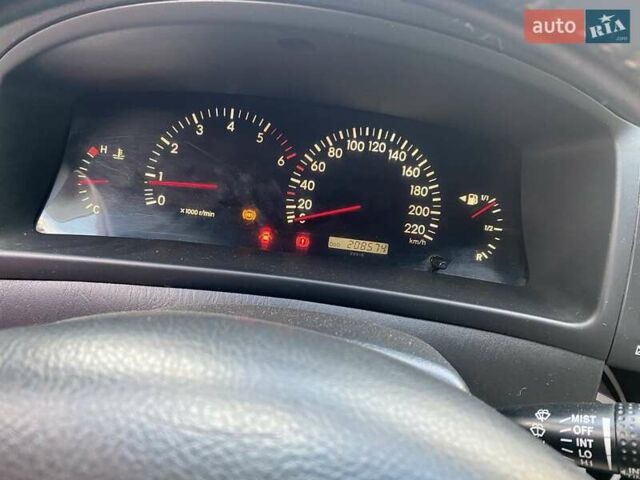 Сірий Тойота Королла Версо, об'ємом двигуна 2 л та пробігом 208 тис. км за 5900 $, фото 1 на Automoto.ua