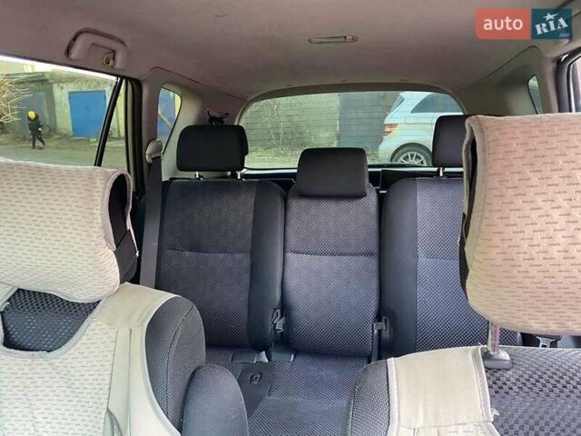 Сірий Тойота Королла Версо, об'ємом двигуна 2 л та пробігом 208 тис. км за 5900 $, фото 3 на Automoto.ua