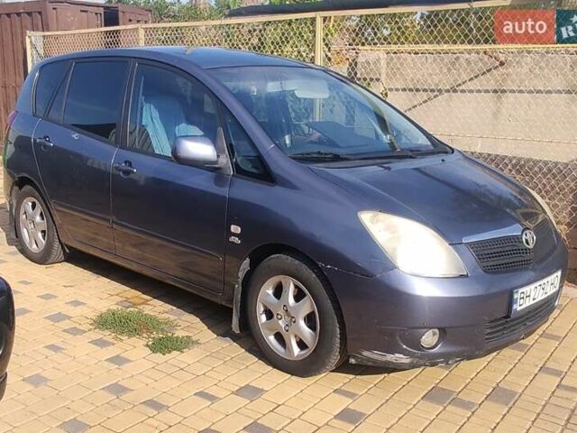 Серый Тойота Королла Версо, объемом двигателя 2 л и пробегом 60 тыс. км за 3800 $, фото 1 на Automoto.ua