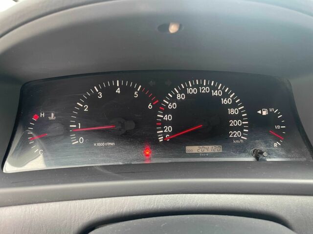 Сірий Тойота Королла Версо, об'ємом двигуна 2 л та пробігом 206 тис. км за 3250 $, фото 21 на Automoto.ua