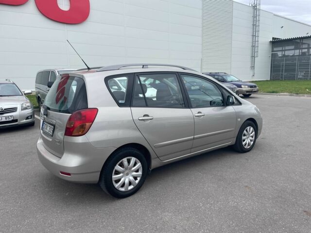 Сірий Тойота Королла Версо, об'ємом двигуна 2 л та пробігом 206 тис. км за 3250 $, фото 5 на Automoto.ua