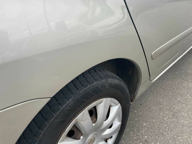 Сірий Тойота Королла Версо, об'ємом двигуна 2 л та пробігом 206 тис. км за 3250 $, фото 11 на Automoto.ua