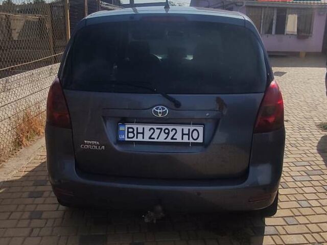 Серый Тойота Королла Версо, объемом двигателя 2 л и пробегом 60 тыс. км за 3800 $, фото 2 на Automoto.ua