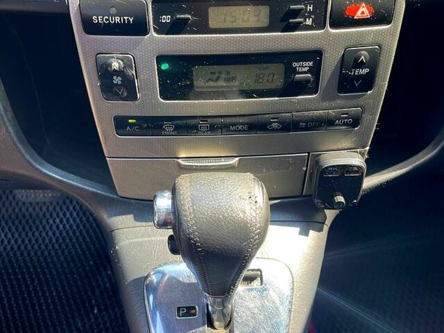 Серый Тойота Королла Версо, объемом двигателя 1.8 л и пробегом 324 тыс. км за 4600 $, фото 2 на Automoto.ua