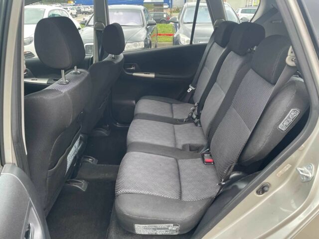 Сірий Тойота Королла Версо, об'ємом двигуна 2 л та пробігом 206 тис. км за 3250 $, фото 18 на Automoto.ua