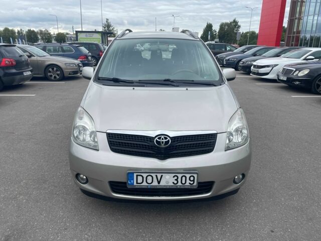 Сірий Тойота Королла Версо, об'ємом двигуна 2 л та пробігом 206 тис. км за 3250 $, фото 2 на Automoto.ua