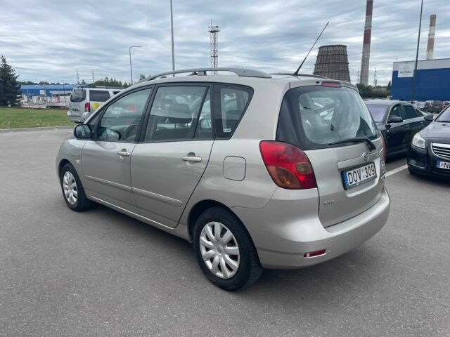 Сірий Тойота Королла Версо, об'ємом двигуна 2 л та пробігом 206 тис. км за 3250 $, фото 7 на Automoto.ua