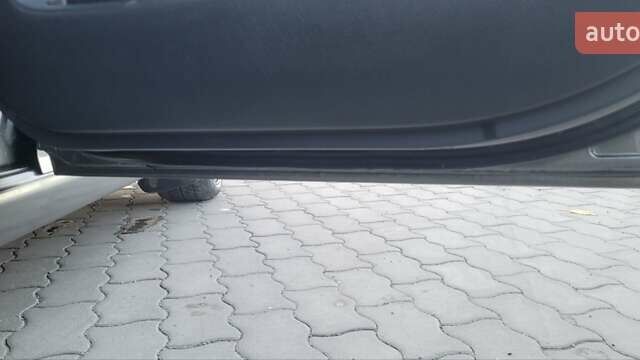 Серый Тойота Королла Версо, объемом двигателя 2 л и пробегом 313 тыс. км за 5700 $, фото 25 на Automoto.ua