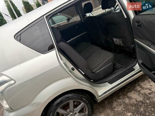 Серый Тойота Королла Версо, объемом двигателя 1.6 л и пробегом 217 тыс. км за 5600 $, фото 6 на Automoto.ua