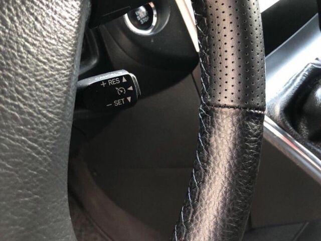 Серый Тойота Королла Версо, объемом двигателя 2 л и пробегом 287 тыс. км за 5750 $, фото 7 на Automoto.ua